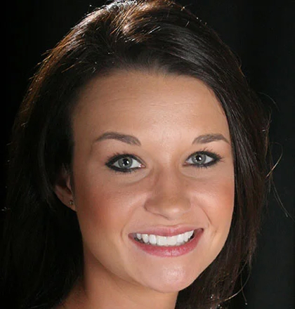 Lexington Kentucky Cosmetic Dentist | Hamburg Expressions | Dr Jenny Miller DMD